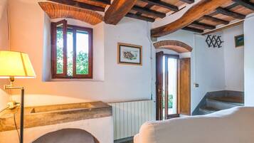 2 Schlafzimmer, Reisekinderbett, kostenloses WLAN