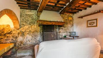 2 camere, culla da viaggio, Wi-Fi gratuito