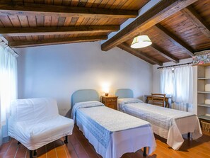 3 bedrooms, travel cot, free WiFi