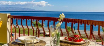 La Plage - Home and Sea