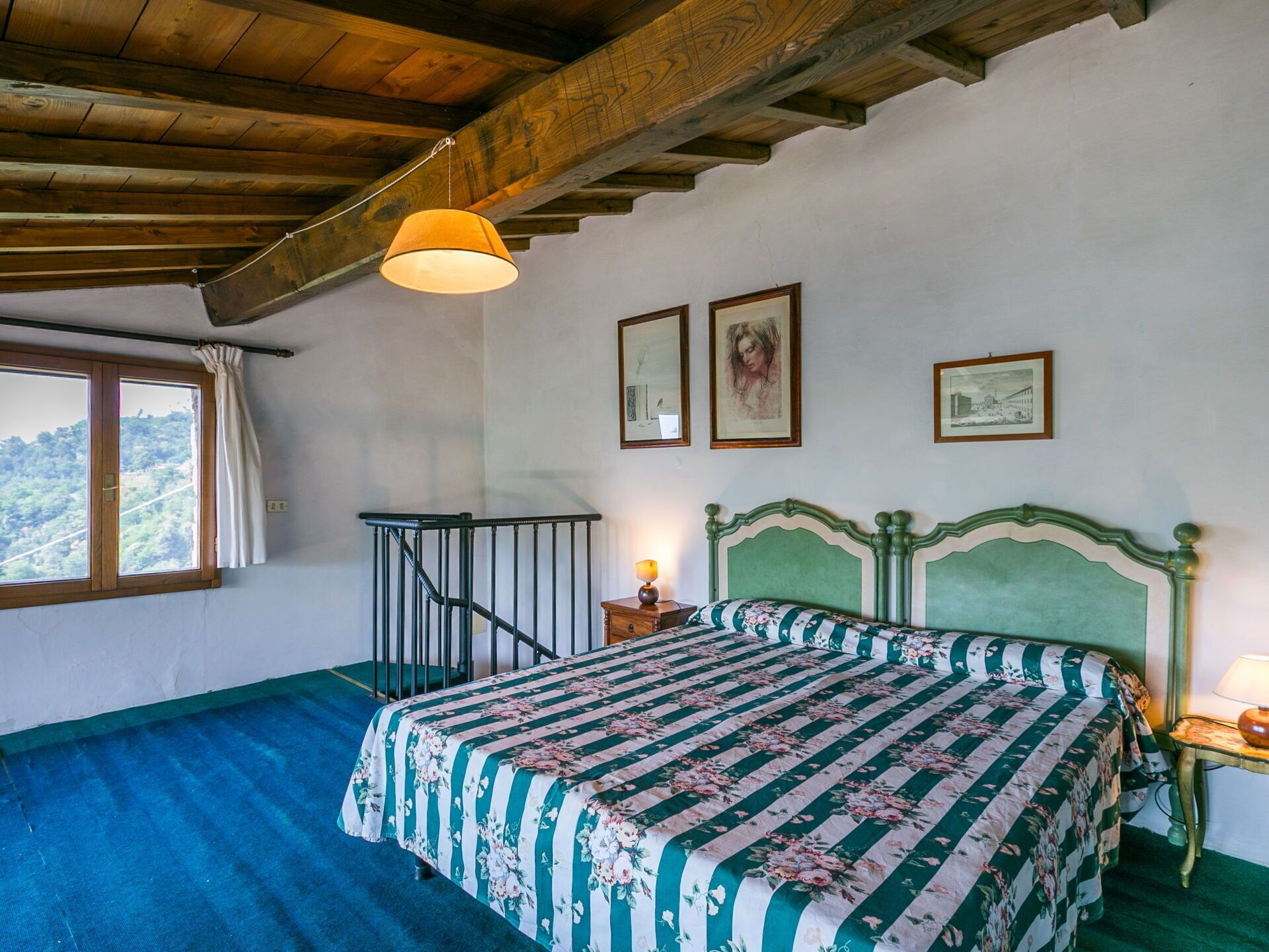 1 bedroom, travel cot, free WiFi