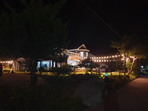 Front of property - Under Hill Pension (Pyeongchang)