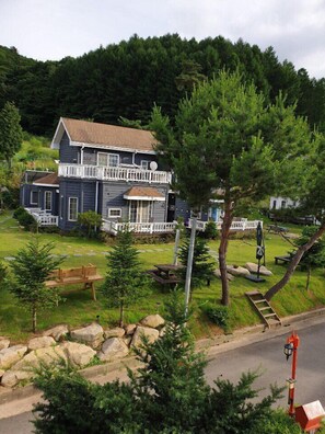 Exterior - Under Hill Pension (Pyeongchang)