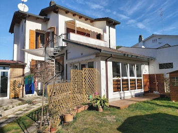 Façade