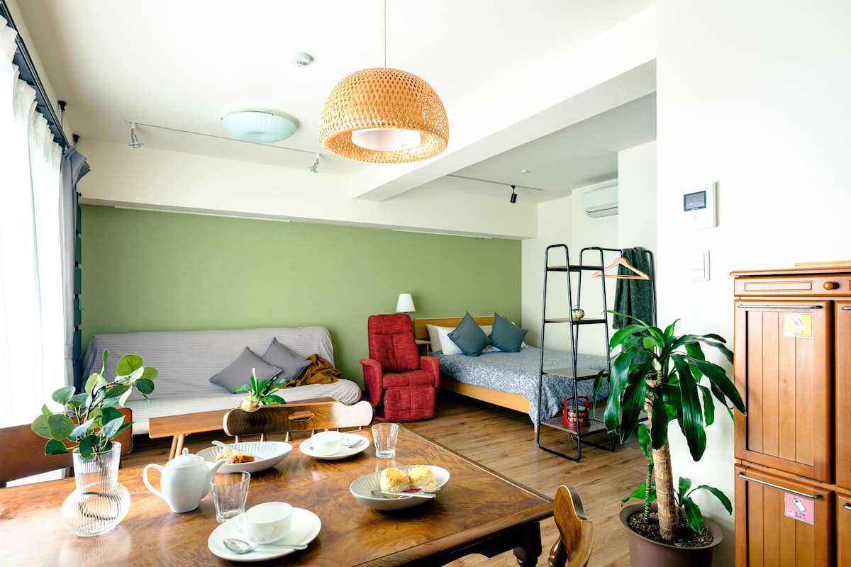 アパートメント Studio | 客室ごとに異なる装飾、客室ごとに異なるインテリア、ノートパソコン用作業スペース、遮光カーテン