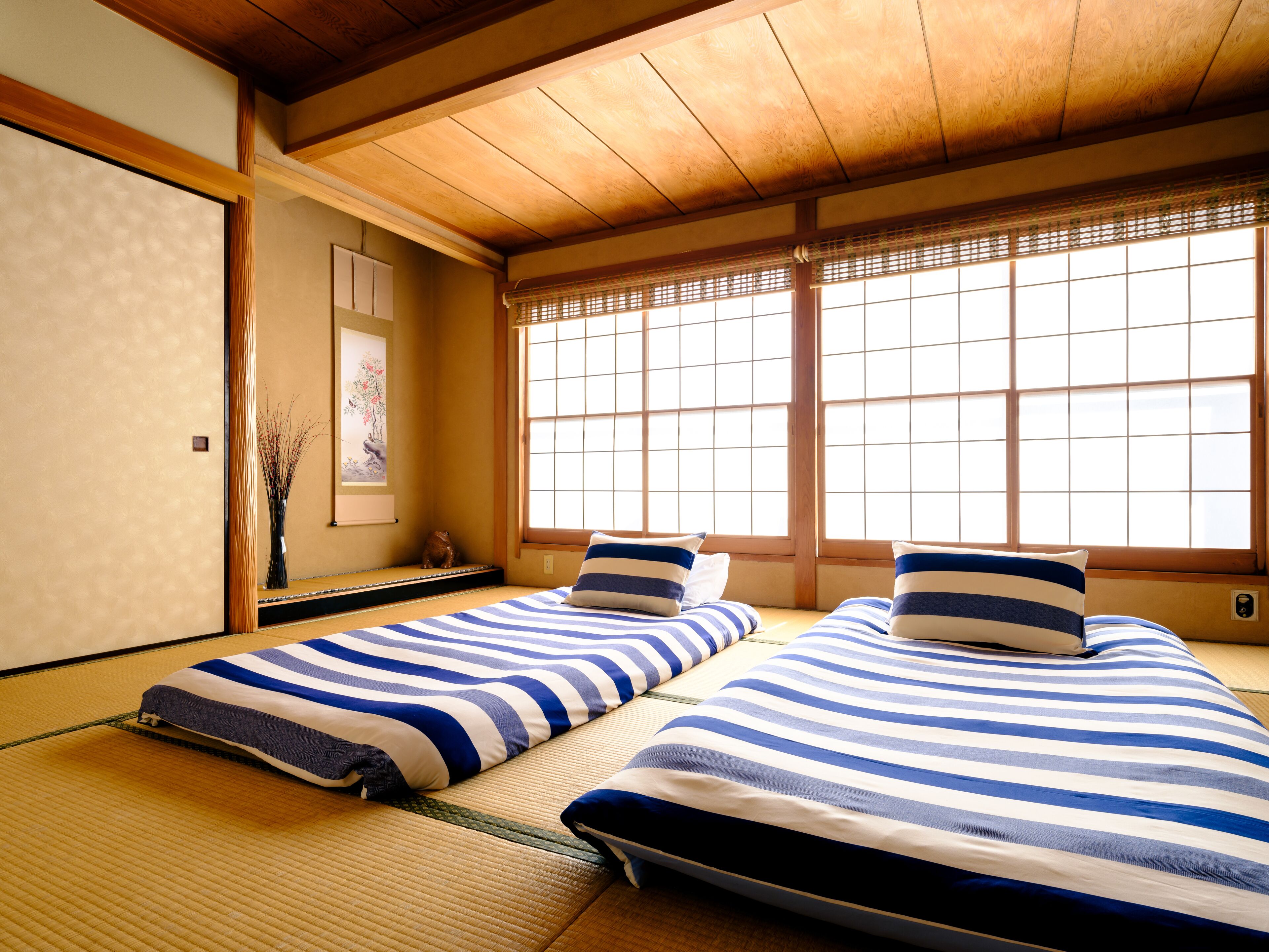 华丽公寓 (3LDK) | 特色装修、特色家居、笔记本电脑工作区、遮光窗帘