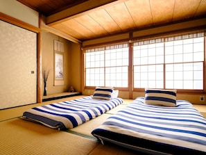 3LDK | Individually decorated, individually furnished, laptop workspace - Home n Lounge (Tokyo)