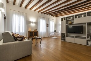 Fernseher