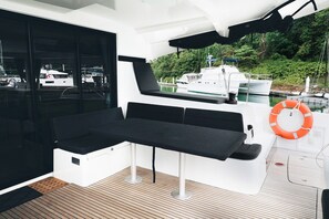 Property grounds - S/Y P&B: 2017 Lagoon 42 in owner's version (3-cabin layout). (Thalang)