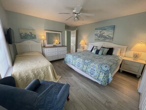 4 bedrooms, free WiFi, bed sheets