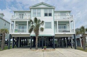 Exterior - Crabby Cabin A - Walk to Beach (Marshfront) in Garden City Beach (Garden City)