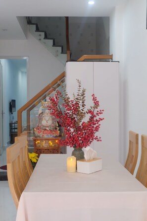 Flat-screen TV - Nha Beach House (Da Nang)