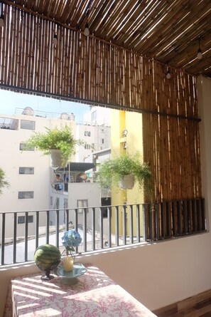 Casa família | Cozinha privada | Geladeira, cooktop, panela elétrica de arroz