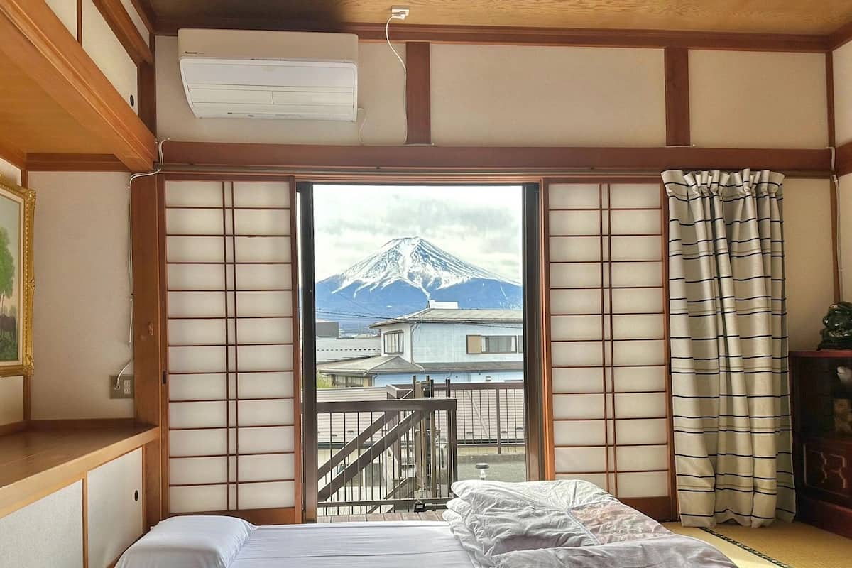 Family Room, Terrace | Free WiFi