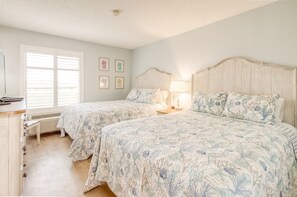 2 bedrooms, iron/ironing board, Internet, bed sheets - Beautiful oceanfront family-friendly condo with shared pools & resort amenities (Litchfield Beach)
