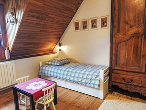 4 chambres, lit parapluie, Wi-Fi gratuit, draps fournis
