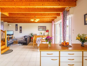 Interior - Stunning private villa for 6 people with TV, terrace and pets allowed (Primelin)