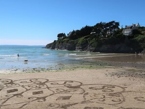 Beach - Stunning private villa for 6 guests with WIFI, TV, terrace and pets allowed (Pentrez)