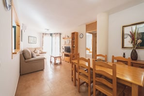 TV - Apartamento Cóncavos  (Zahara de los Atunes)