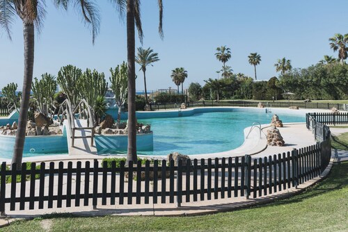Apartment Snap - on the beachfront