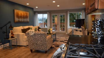 Smart TV, books, music library, offices