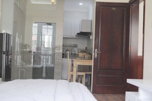 Fridge, microwave, stovetop, rice cooker