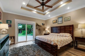 6 habitaciones, tabla de planchar con plancha, wifi y ropa de cama 