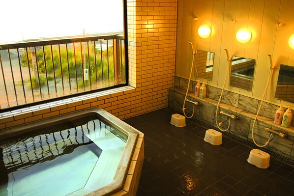 Shared bathroom - Sunset Beach Inn Kawana (Minamiboso)