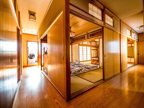 Private Vacation Home | 8 bedrooms, free WiFi