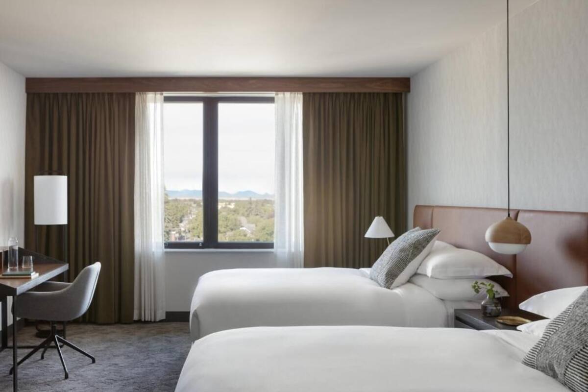 Frette Italian sheets, premium bedding, down comforters, pillowtop beds