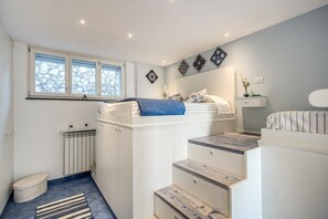 3 bedrooms, iron/ironing board, travel cot, WiFi
