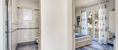 3 Schlafzimmer, Bügeleisen/Bügelbrett, Reisekinderbett, WLAN