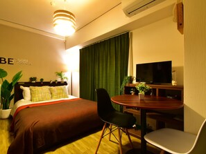 Double Room (201) | Free WiFi - Alphabed Okayama Kyomachi Room 201 (Okayama)