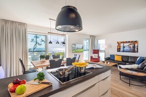 Unclassified image, 2 of 37, button