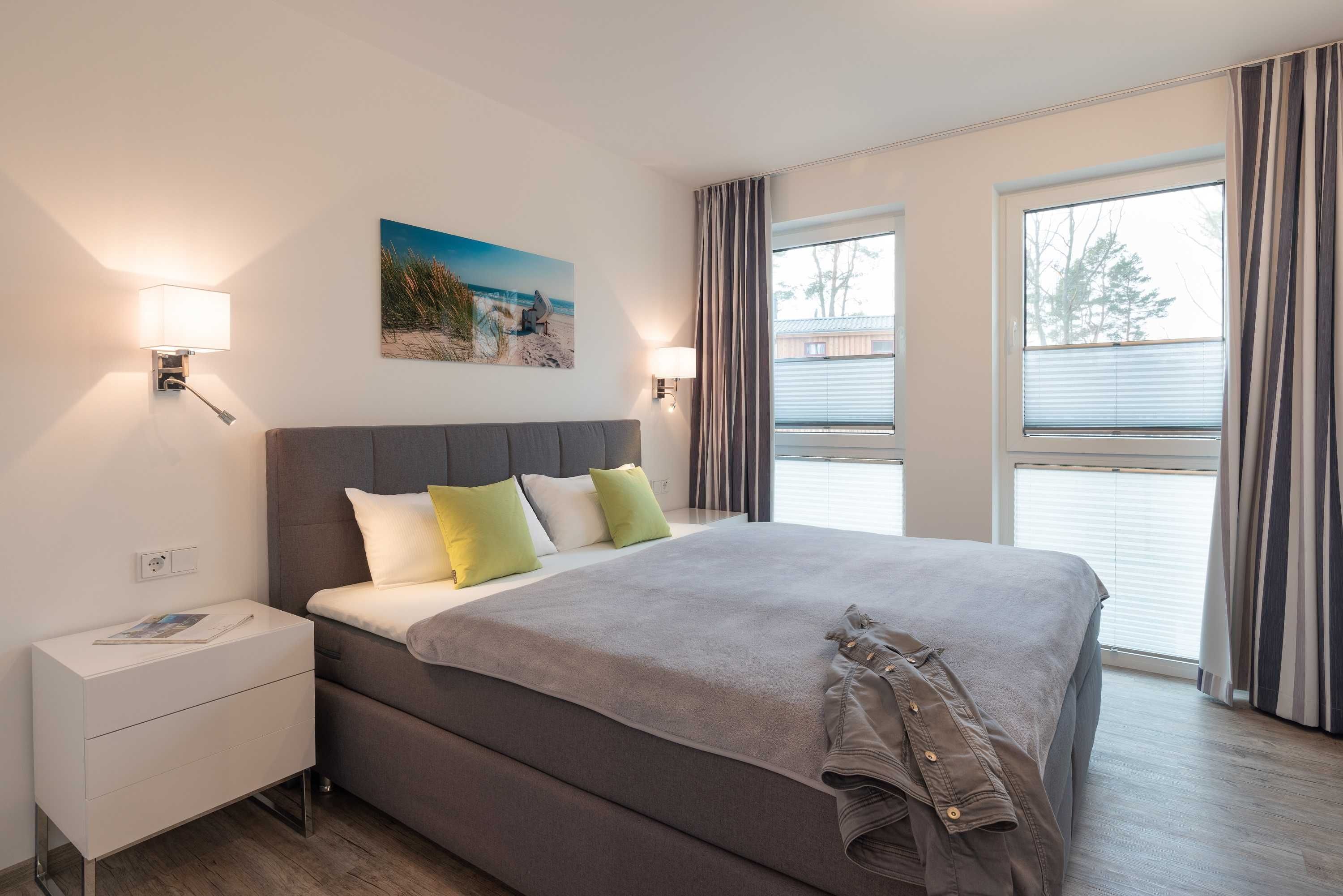 3 bedrooms, desk, travel cot, WiFi