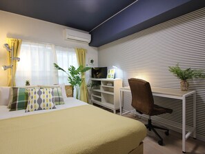 Double Room (303) | 1 bedroom, desk, iron/ironing board, free WiFi - Alphabed Okayama Ekimotomachi Room 303 (Okayama)