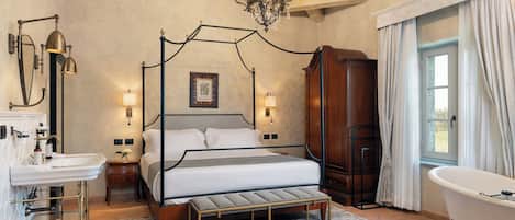 Premium Suite | Wohnbereich | 42-Zoll-LED-Fernseher mit Digitalempfang, Fernseher, Netflix
