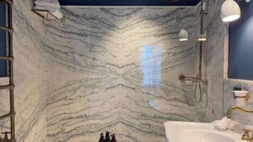 Master Suite Quartierino | Bathroom