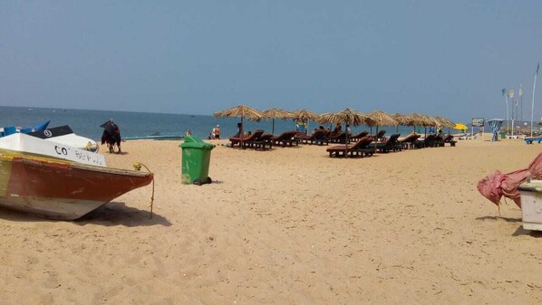 Plage à proximité, sable blanc