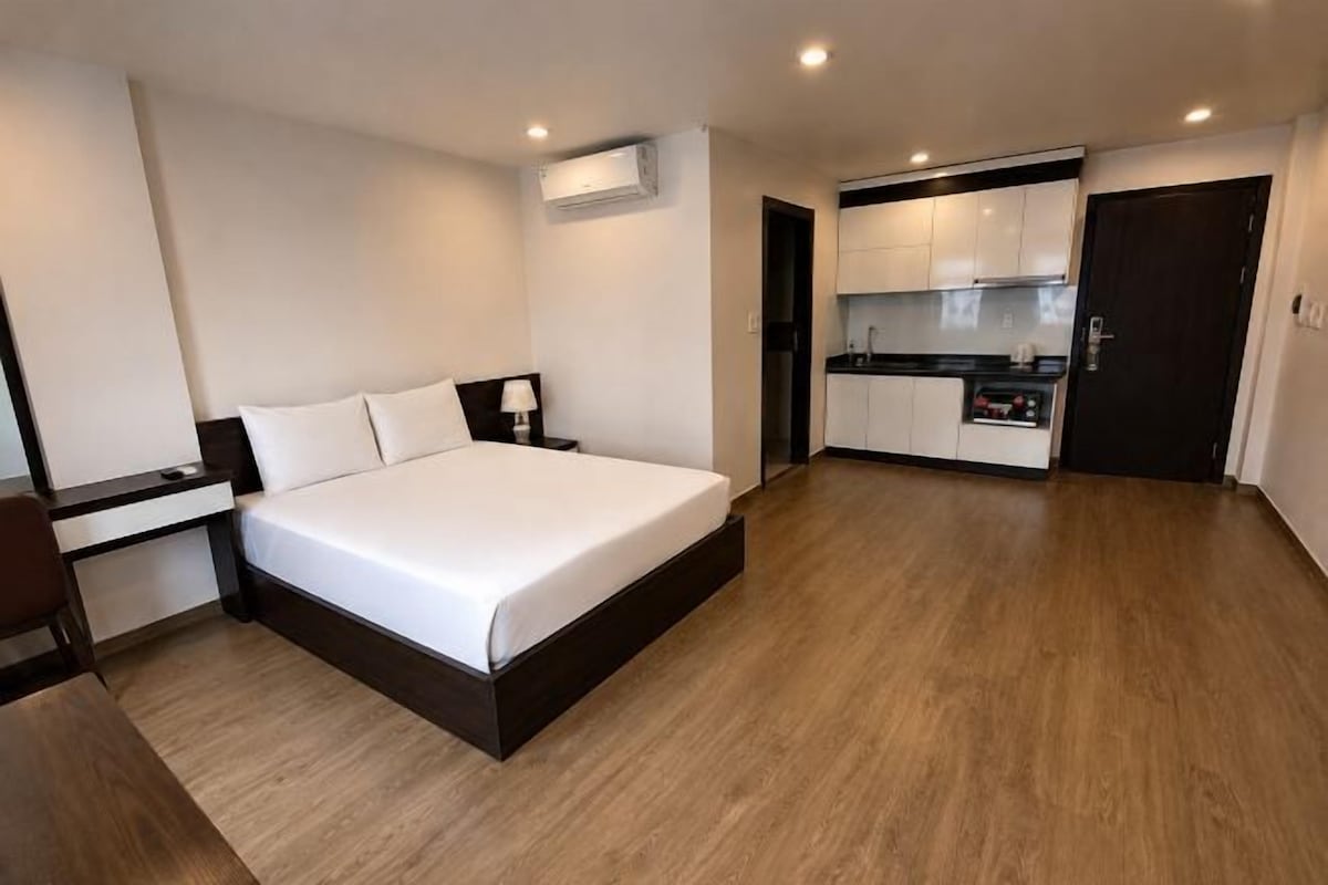 In-room safe, desk, laptop workspace, blackout curtains