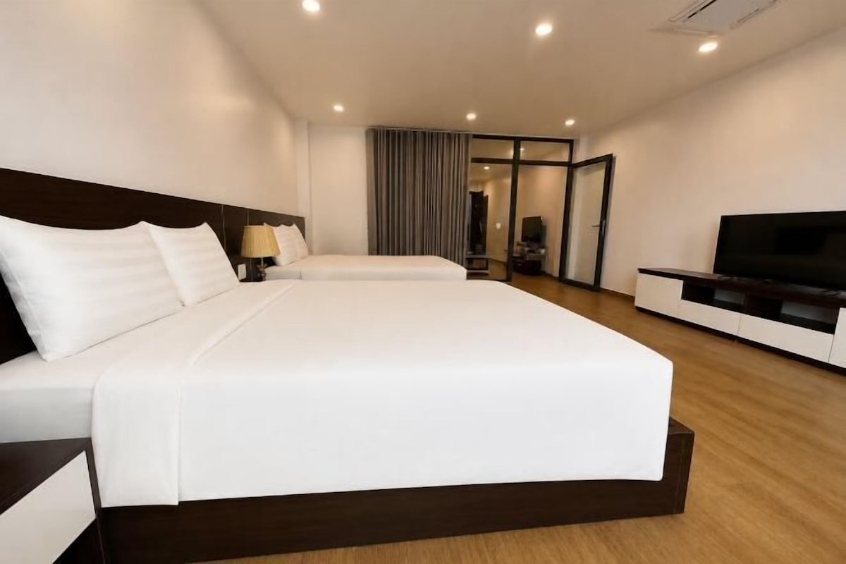 In-room safe, desk, laptop workspace, blackout curtains