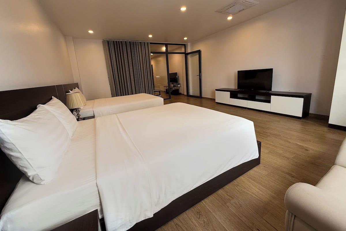 Nova Apartment, 2 Queen Beds | In-room safe, desk, blackout drapes, soundproofing