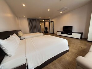 Coffres-forts dans les chambres, bureau, rideaux occultants