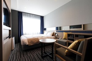 スタンダード ダブルルーム | 羽毛の掛け布団、アイロン / アイロン台、WiFi (無料)、ベッドシーツ