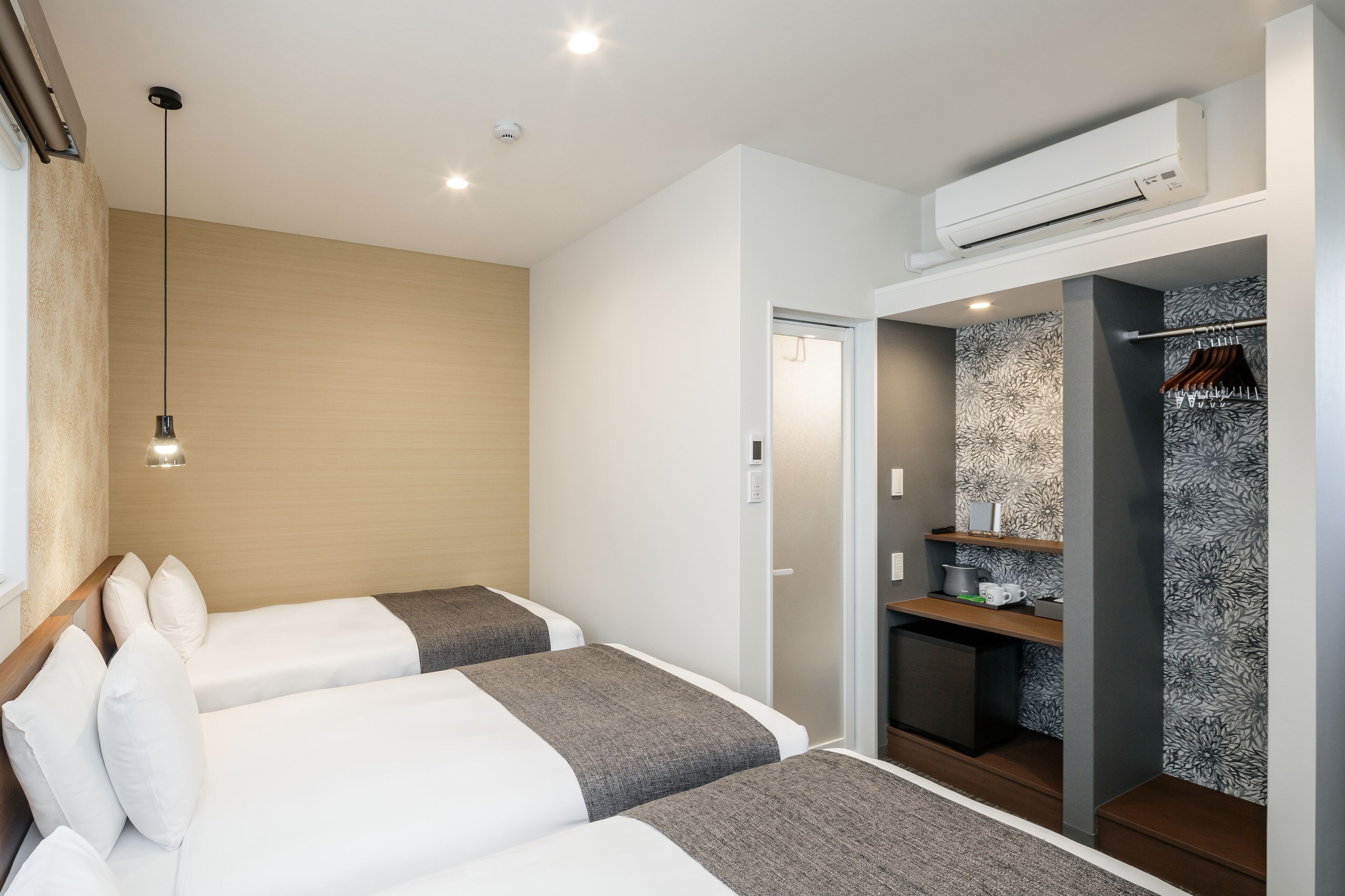 triple room | iron/ironing board, free wifi, bed sheets