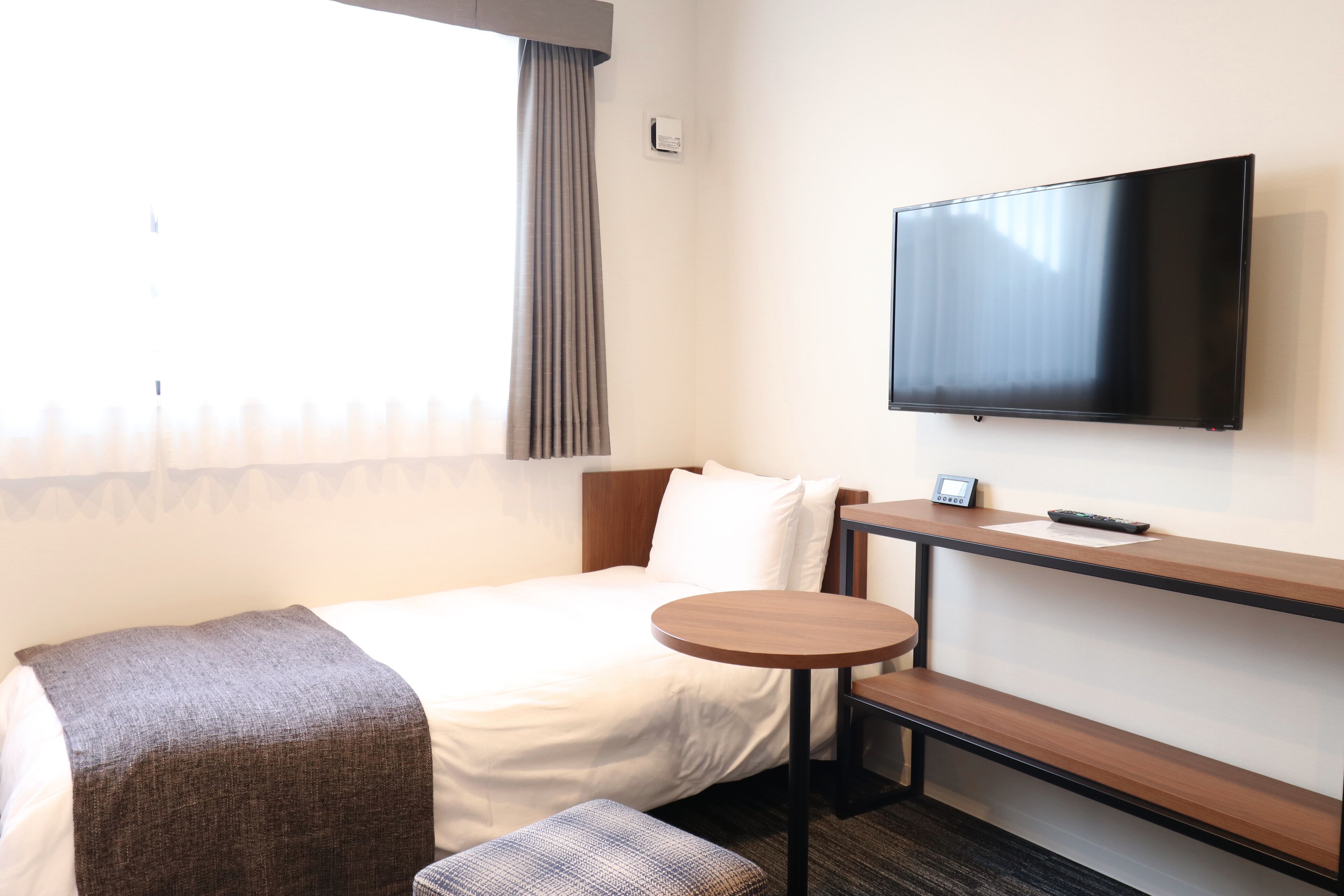 twin room with sofa bed | iron/ironing board, free wifi, bed sheets