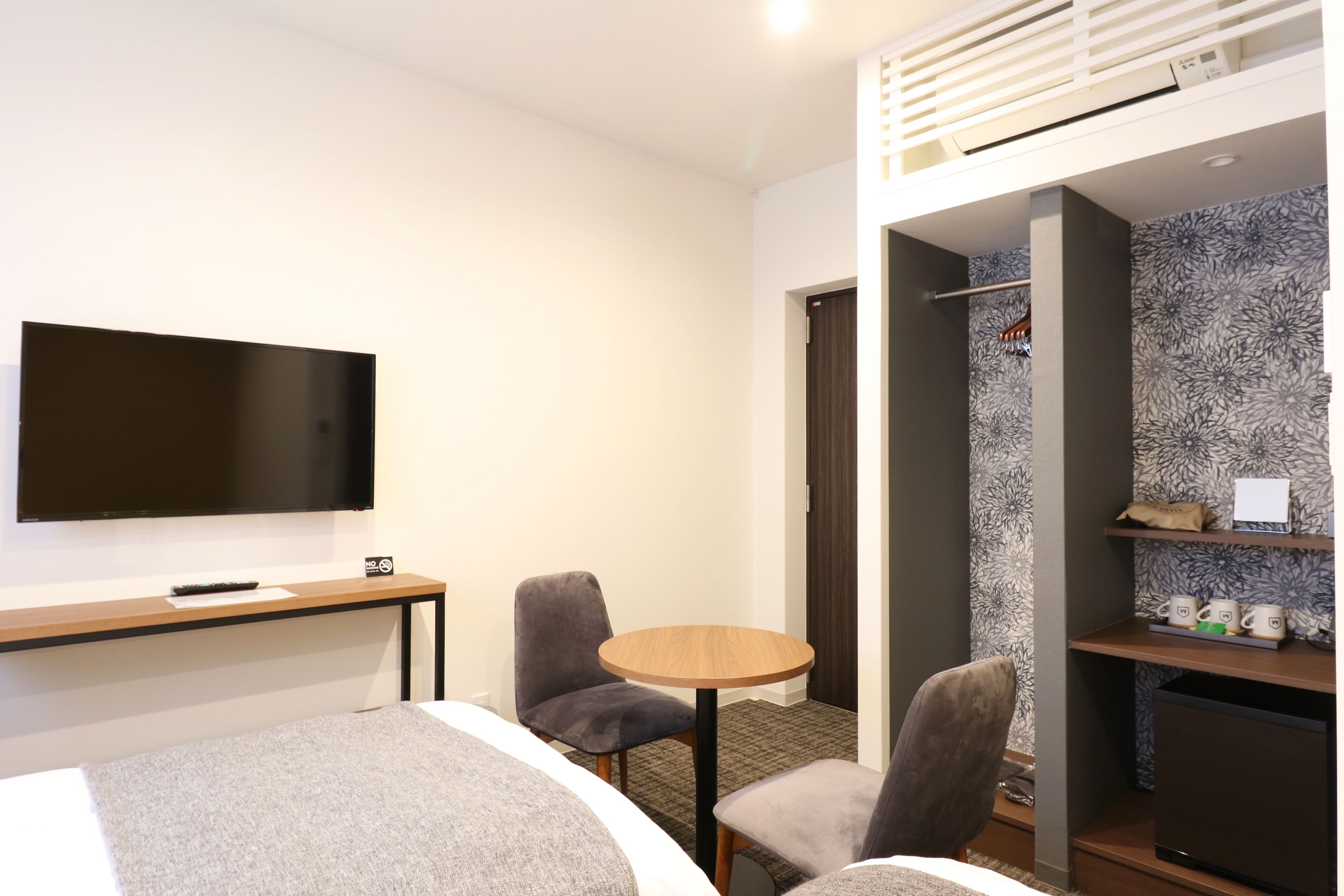 twin room with extra bed | iron/ironing board, free wifi, bed sheets