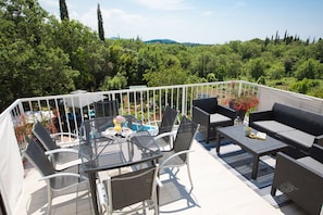 Villa (Three-Bedroom Holiday Home) | Terrasse/Patio