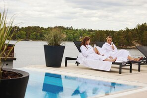 Sauna, steam room, massages