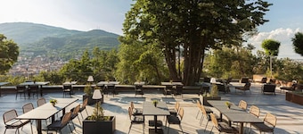 The Lynx Mountain Resort
